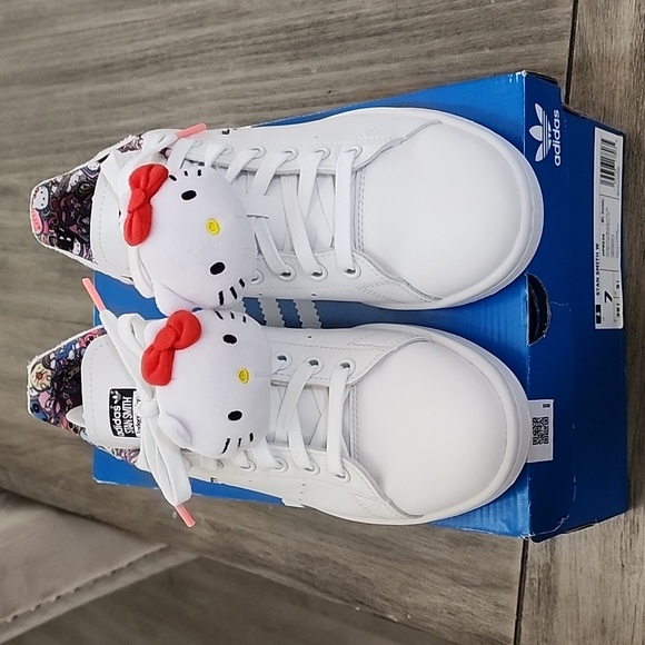 Adidas Stan Smith Hello Kitty - Picture 1 of 16